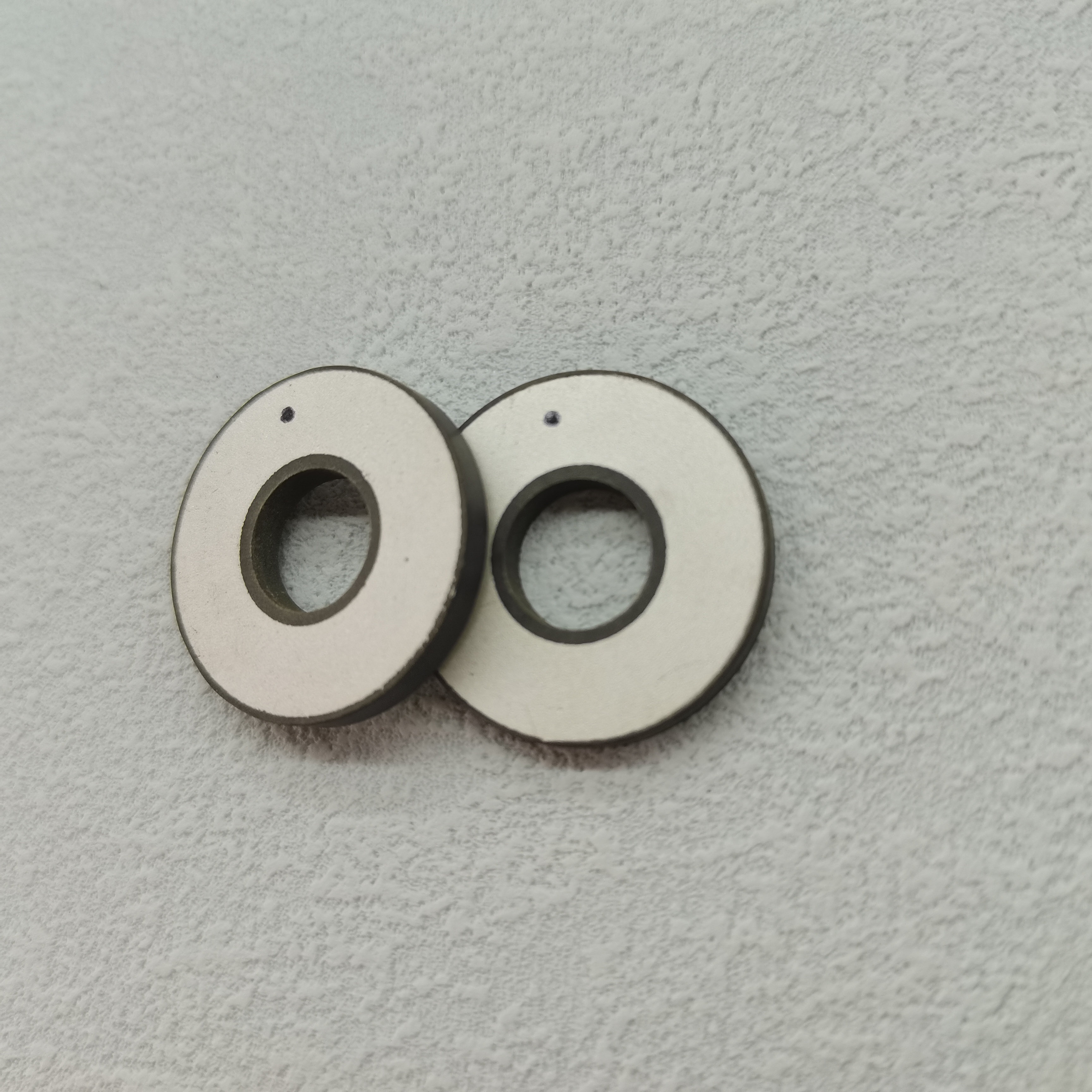 PZT Ring PZT5A Malzeme Piezoelektrik Seramik Halka Elemanları Çin Fabrikası