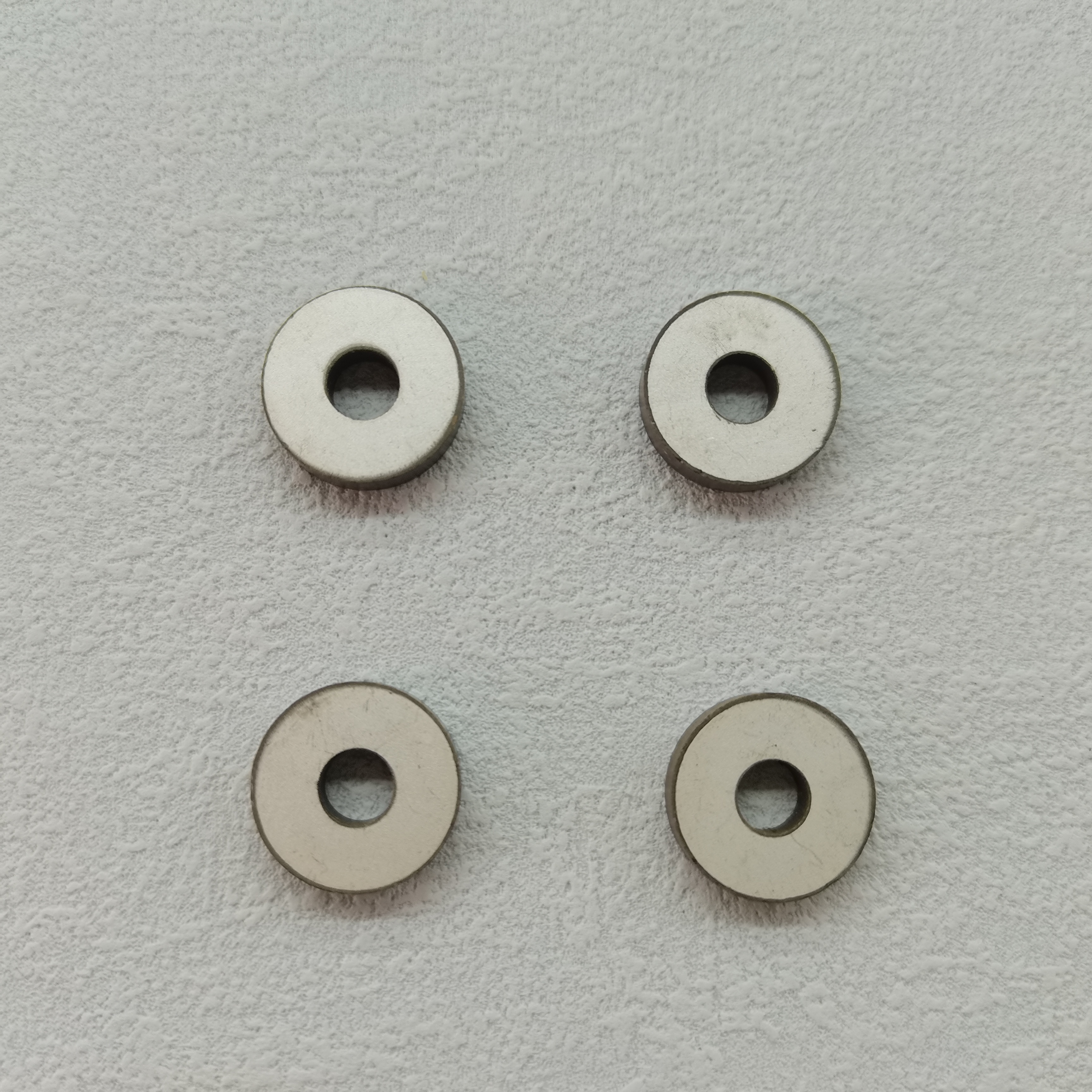 PZT Ring PZT5A Malzeme Piezoelektrik Seramik Halka Elemanları Çin Fabrikası
